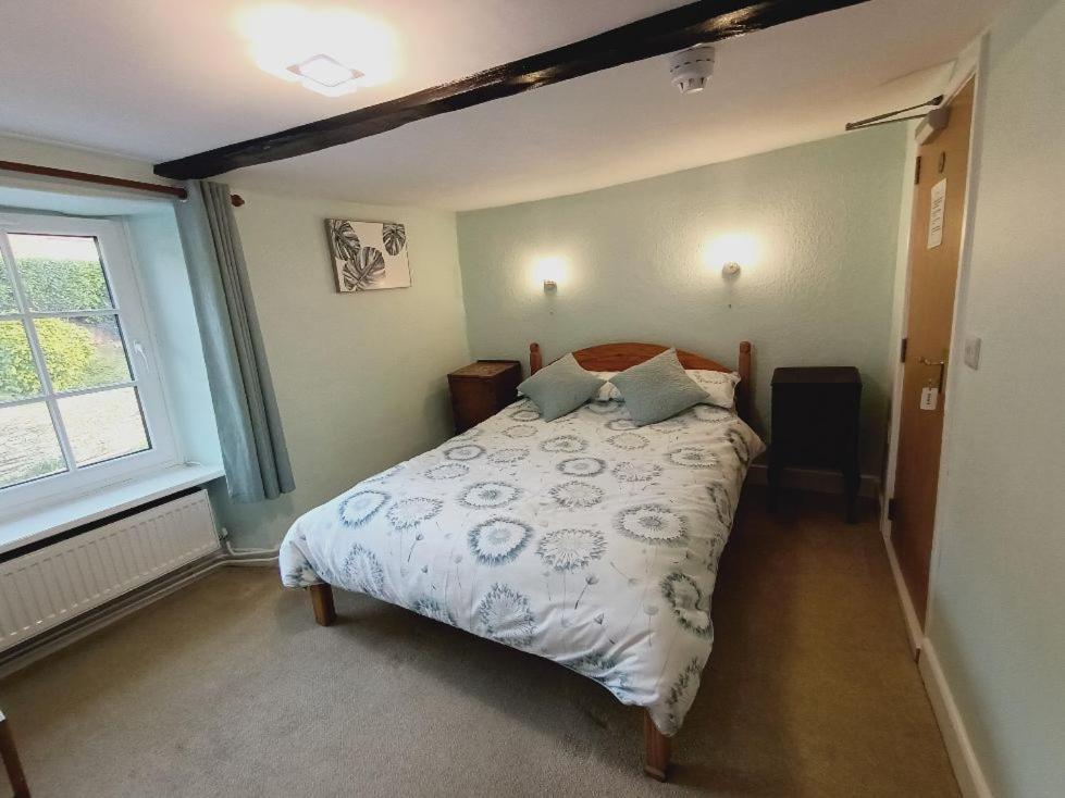 Glasbury The Harp Inn מראה חיצוני תמונה